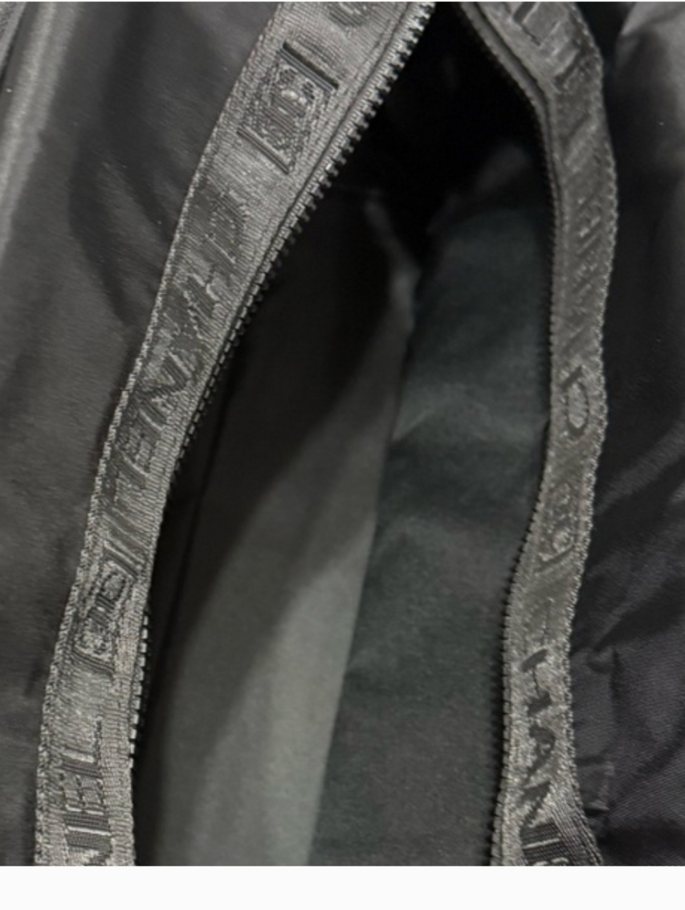 Black Nylon With White Branding Unisex Travel/Gym Bag. - Picture 8 of 12